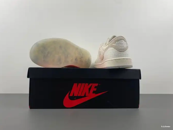 Cheap MAX Low Paul Retro OG FZ0455-200 Chris 1 Jordan 0514